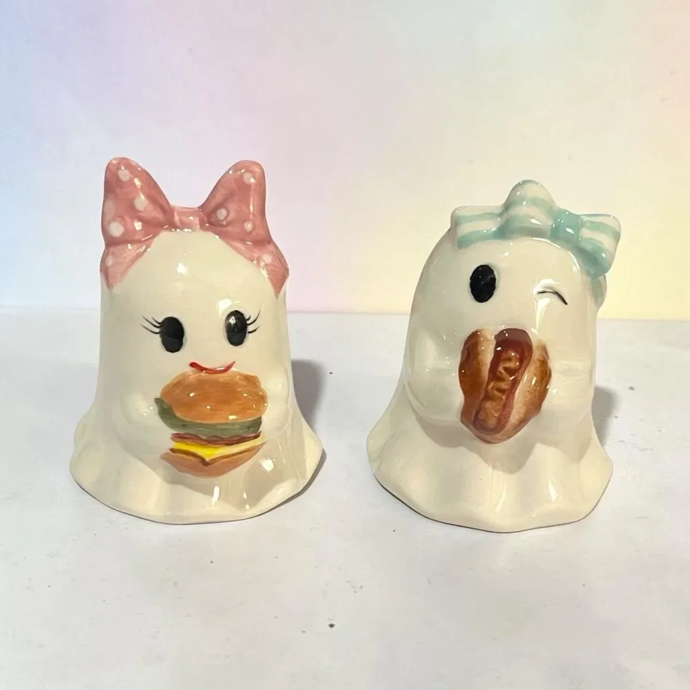 Cute Pastel Ceramic Ghosts W/ Hot Dog &Burger S & P Shakers  Decor Foodies Bows